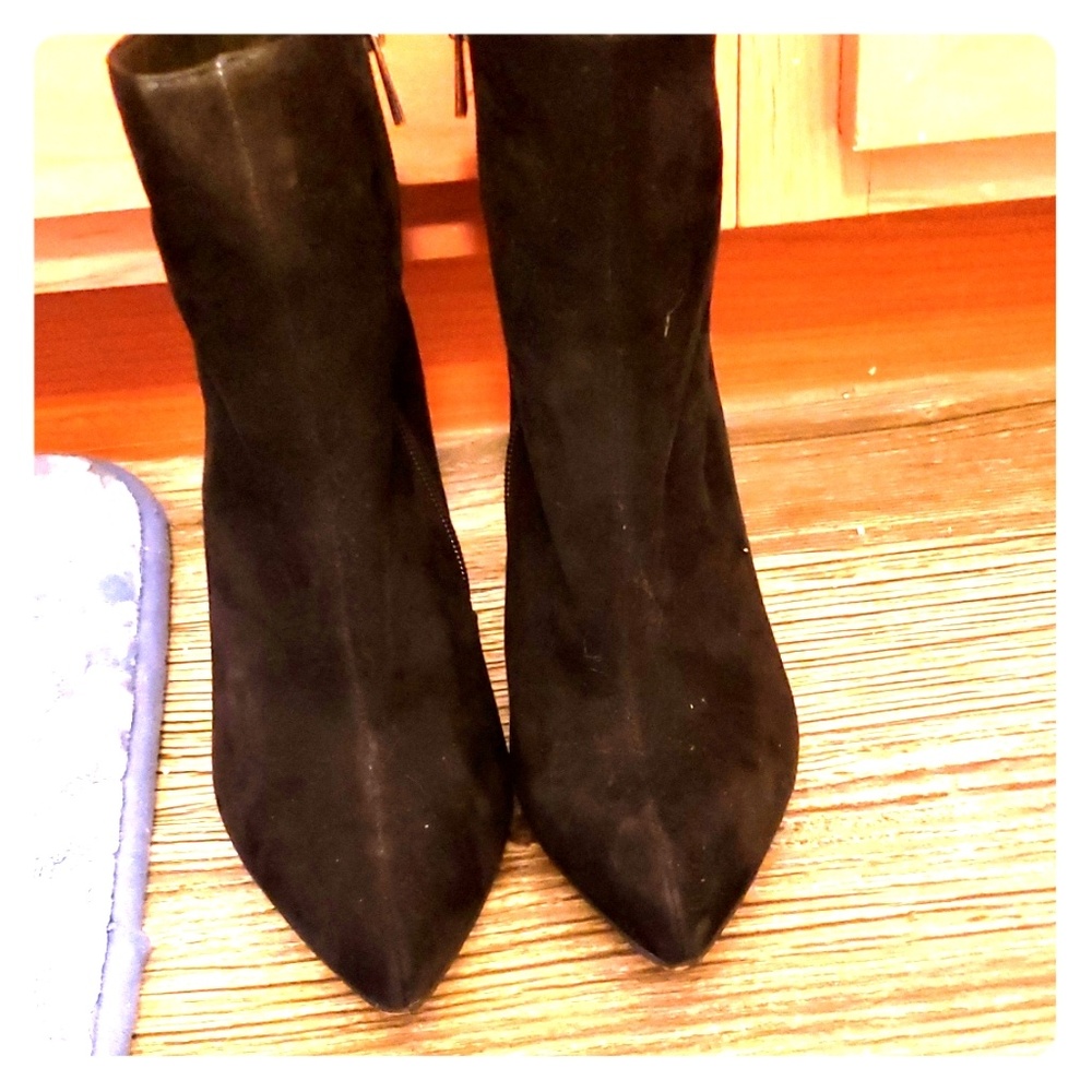 Black 3in heeled boots